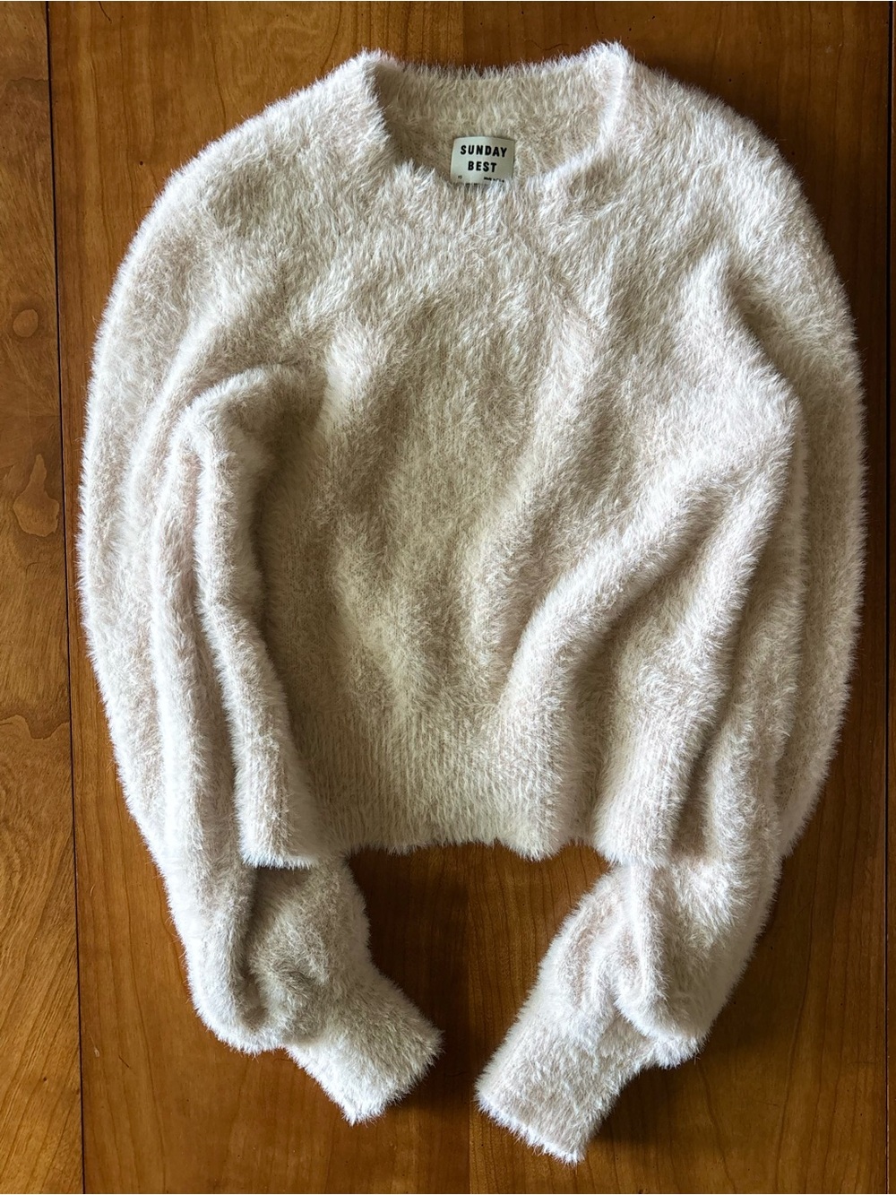 ARITZIA Sunday Best Kitten Sweater Ivory Fuzzy Knit Cropped Balloon Sleeve XS